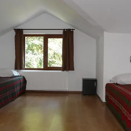 Hotel Хижа Планинец - Тревненски Балкан Radevtsi