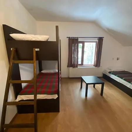 Хижа Планинец - Тревненски Балкан Hotel *