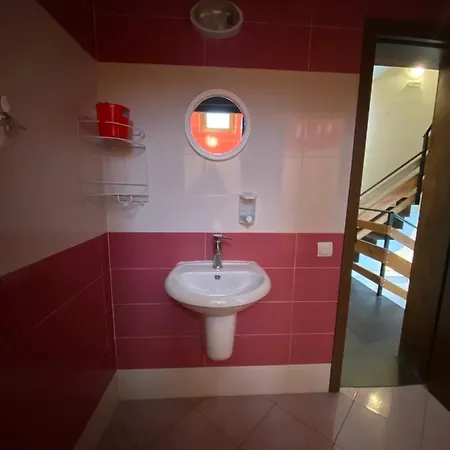 Хижа Планинец - Тревненски Балкан Hotel *