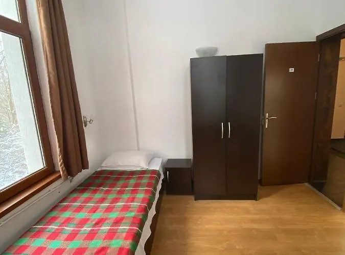 Хижа Планинец - Тревненски Балкан